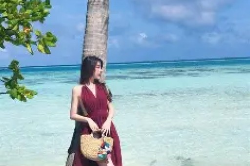 AI写公众号年赚200万引热议平台重拳整治封禁违规账号